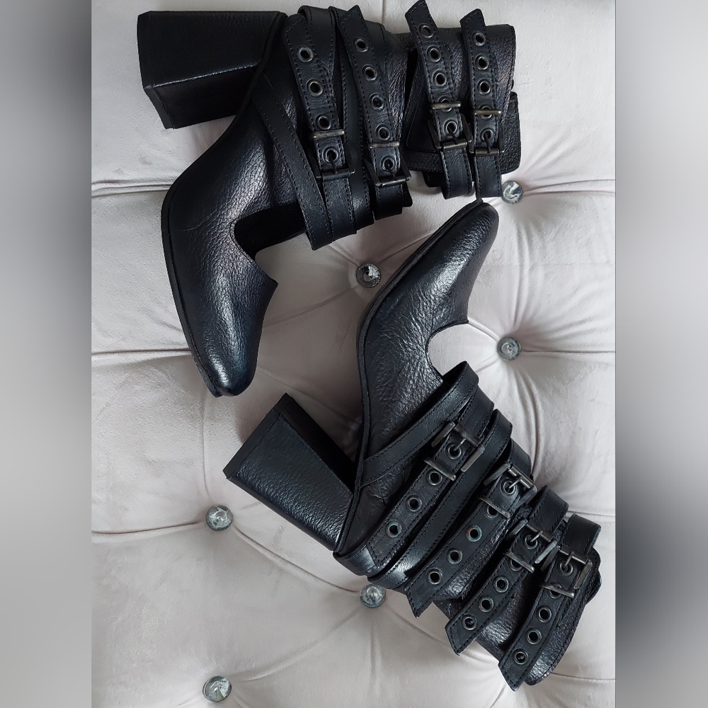 Rare Freebird Tali Size 9 - Picture 2 of 9